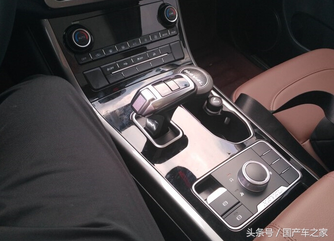 哈弗H82.0T柴油两驱版,2015哈弗h82.0t真实油耗