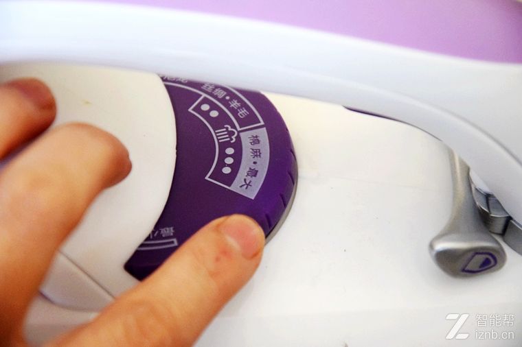 好用的蒸汽熨烫机,卓力eb2558增压蒸汽熨烫机