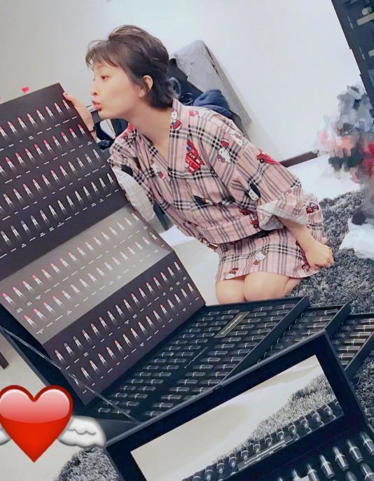 吴昕礼品,吴昕和何穗现状