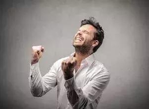 手机的呼叫转移在哪个里面设置,手机呼叫转移是怎样操作的