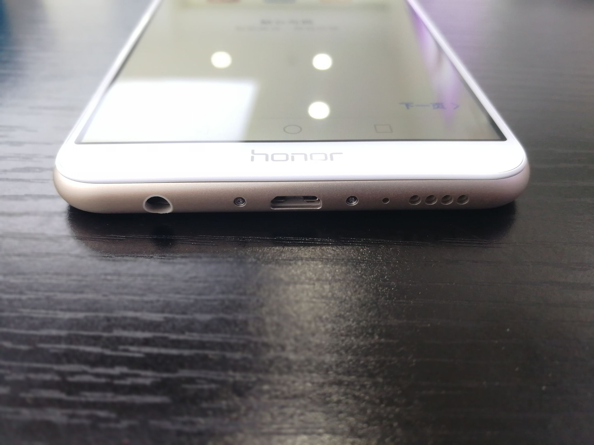 荣耀9青春版和荣耀畅玩7x,荣耀畅玩7x有nfc功能吗