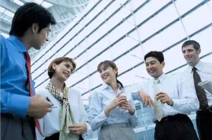 业务员与客户沟通技巧视频,面对客户的问题正确的沟通技巧