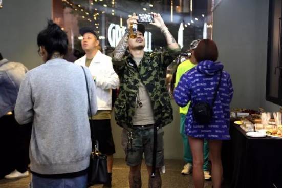 陈冠希在三里屯的潮牌店,陈冠希的东京店铺