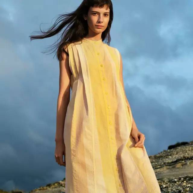 为什么说优衣库越来越懂得朋友圈生存之道？