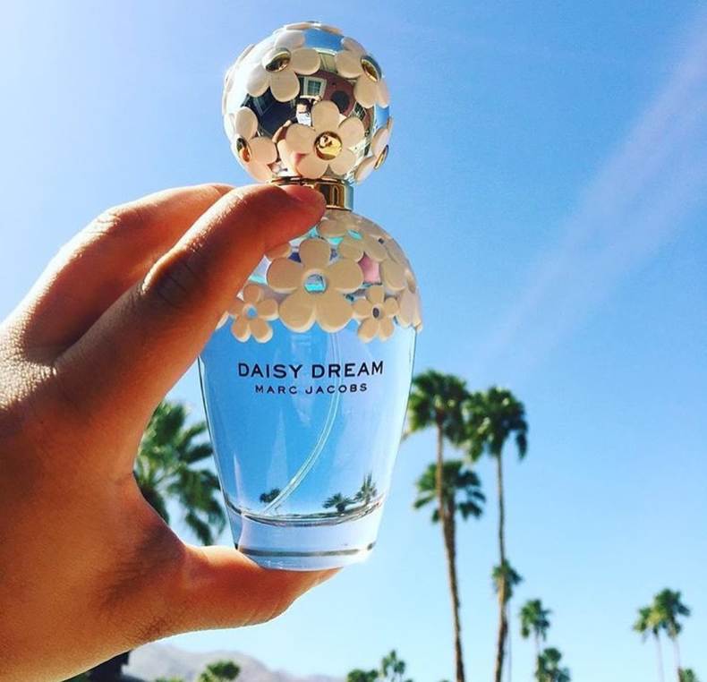 闻marcjacobs识少女，带你闻见情窦初开的甜美