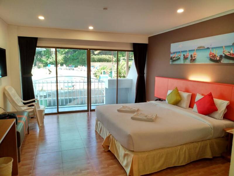 普吉岛住芭东海滩还是卡伦海滩,芭东海滩离卡伦海滩多远