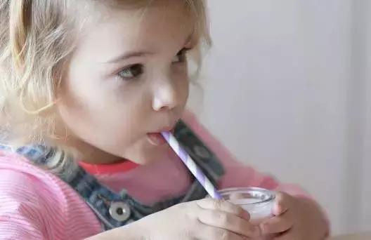 喝酸奶对妇科炎症有帮助吗,喝酸奶可以预防妇科病