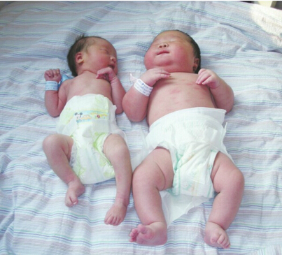 孕期超过一个星期还没出生怎么办,孕期已经超过了还不生怎么回事