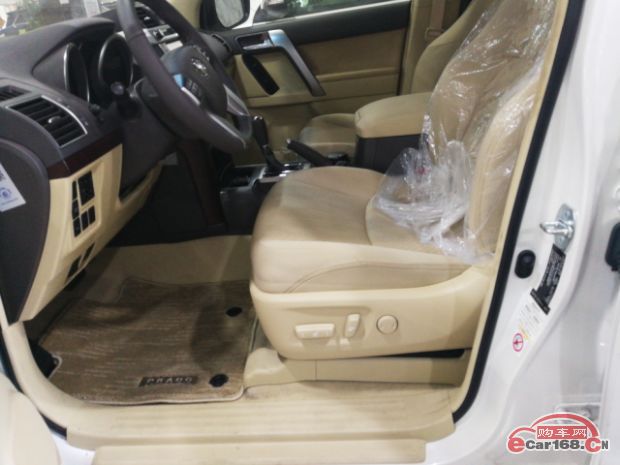 16年丰田中东版霸道2700越野,2016年中规丰田霸道2700顶配