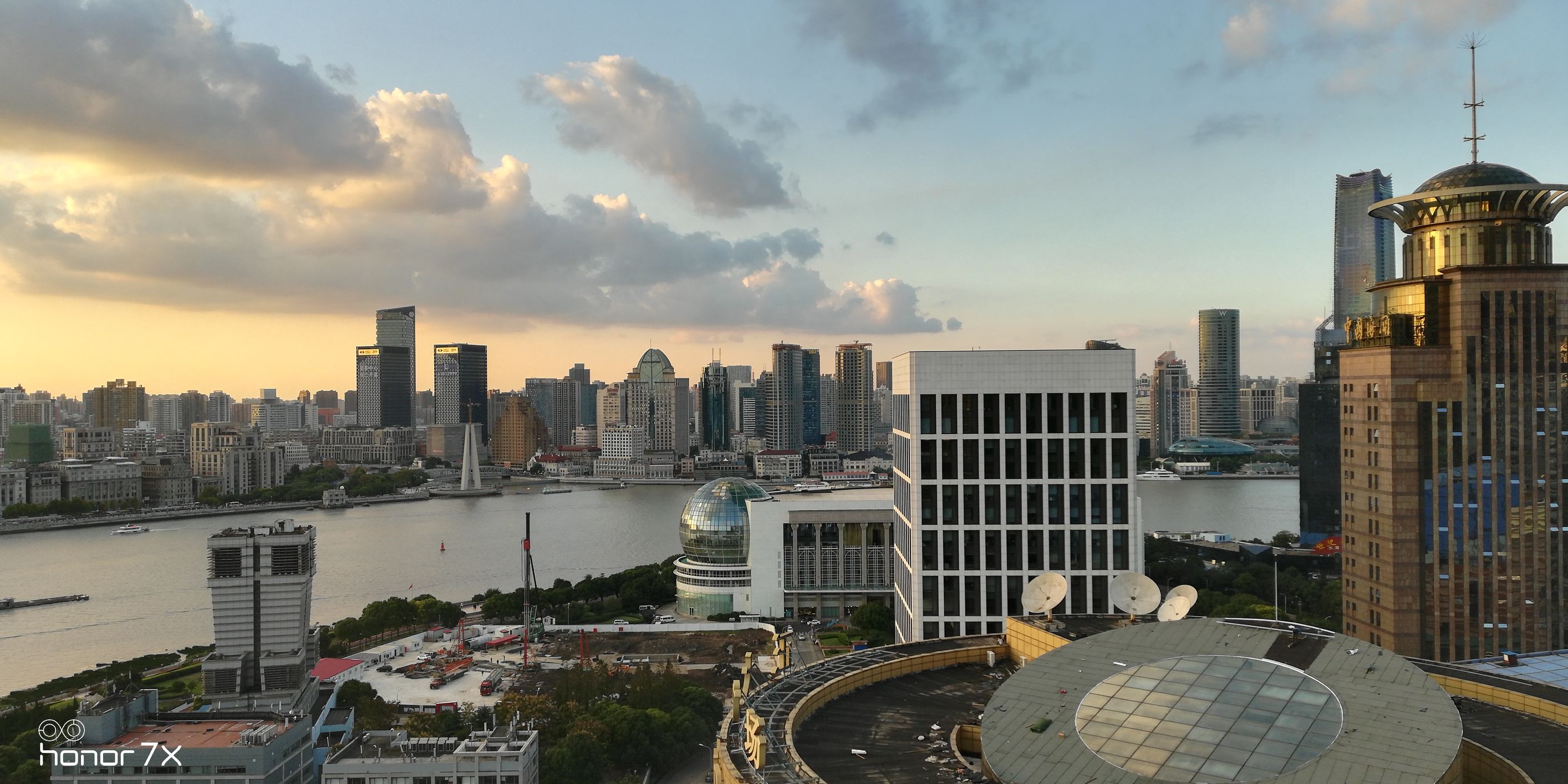 荣耀畅玩7x详细评测,荣耀畅玩7x手机评测视频