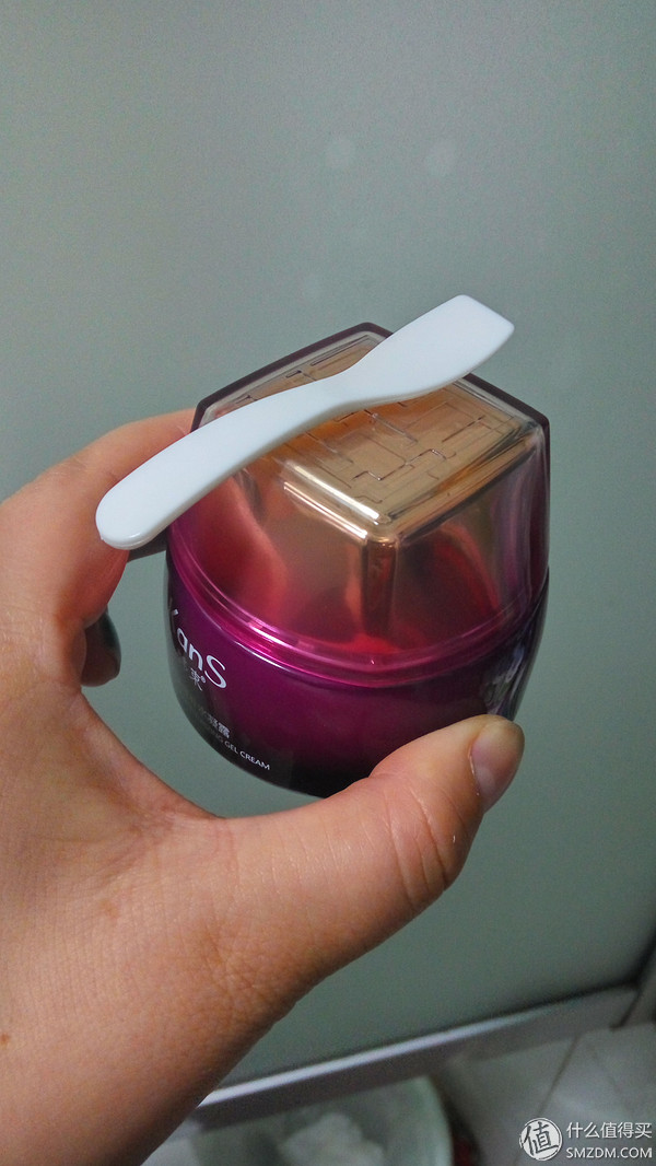 咕噜水韩束使用方法,韩束咕噜咕噜巨补水用完脸干