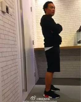 一双球鞋价格暴涨30多倍,一双球鞋几千块