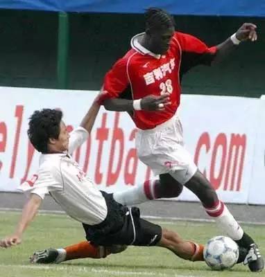 你不知道的足球故事,广州队球迷球衣