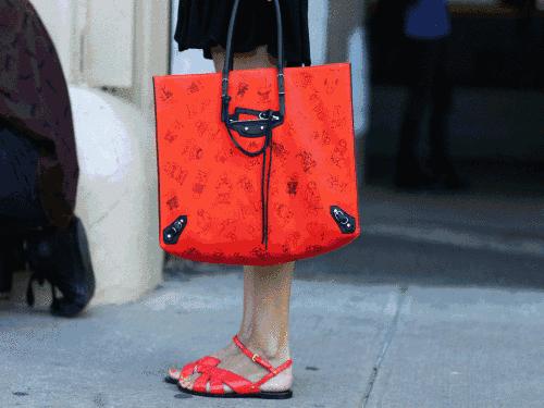 你曾不屑的国产包包，我却愿意用一个2万元GUCCI换！