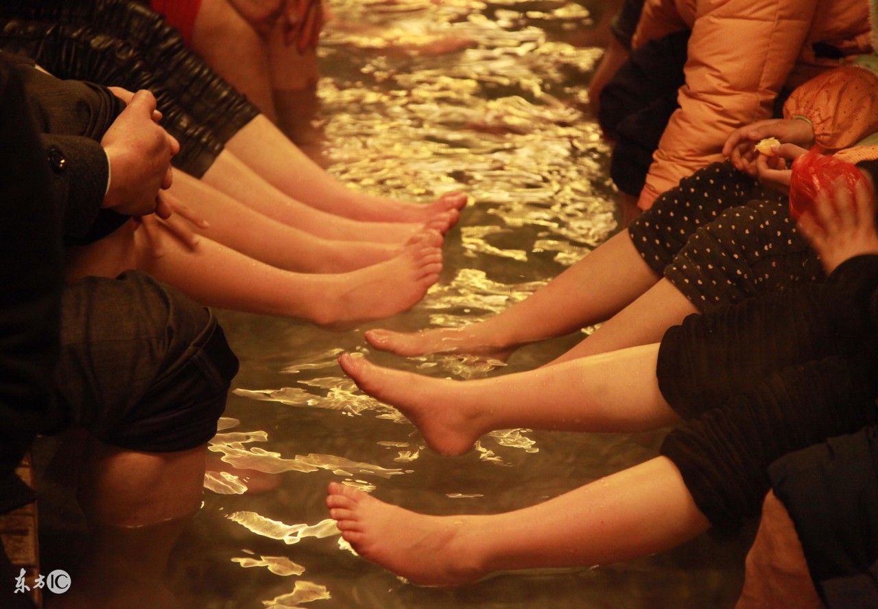 女人肾疼在哪个部位,女性肾穴位按压有疼痛感