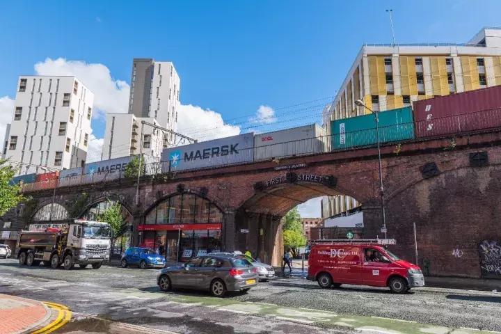 曼彻斯特原声无配乐,曼彻斯特曼联队歌