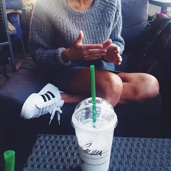 阿迪有哪些经典款,阿迪达斯经典款外套