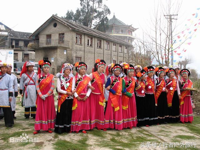 56种民族传统服饰在一起,五十六个民族服饰你更喜欢哪个