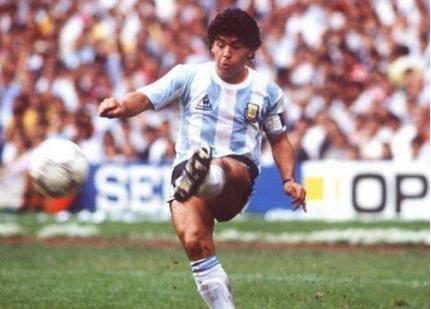 2010世界杯范佩西头球是哪一场,范佩西世界杯鱼跃头球