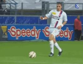 足坛经典过人马拉多纳,马拉多纳国足gif