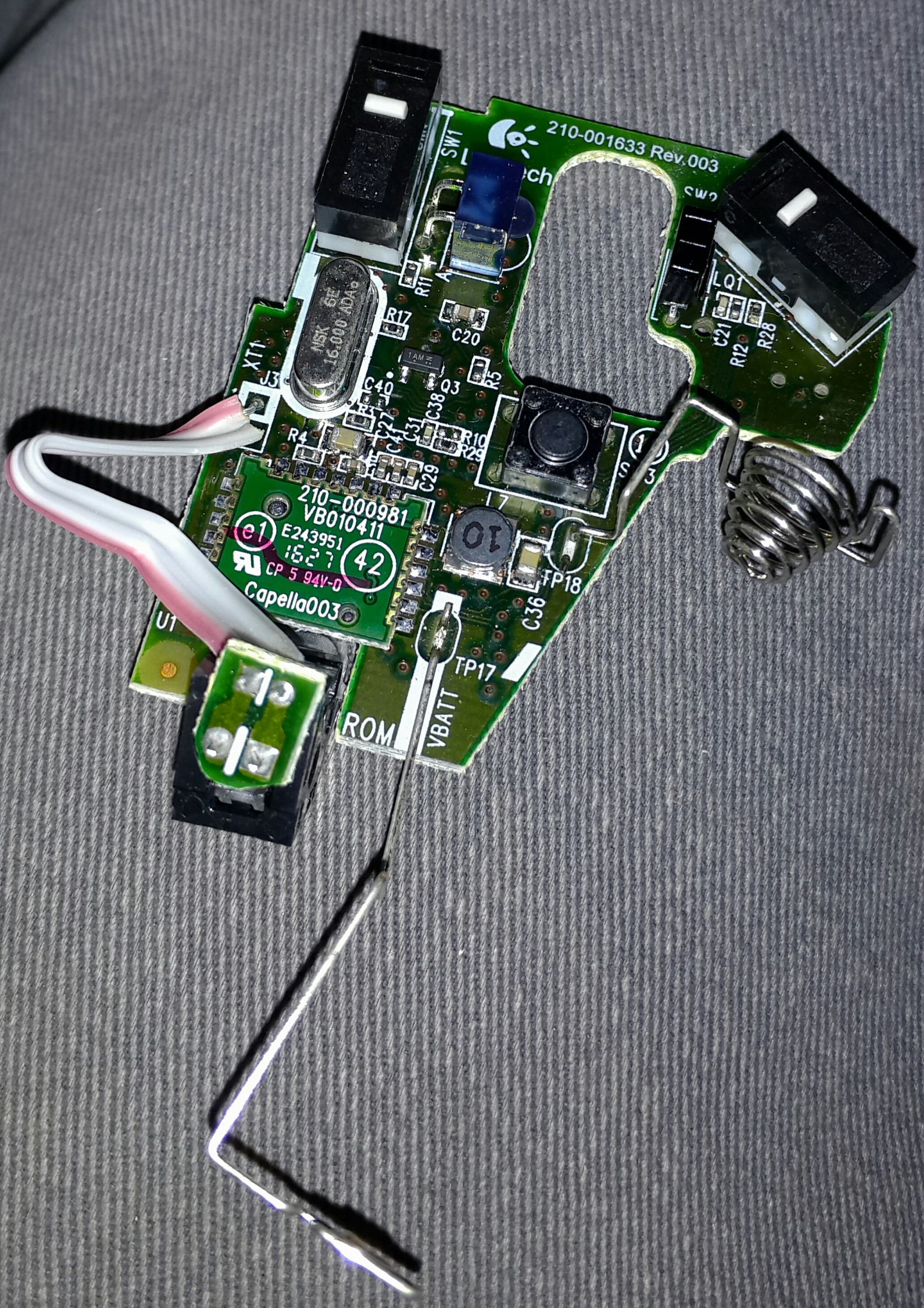 罗技m186无线鼠标电池能充电吗,罗技m186无线鼠标分解图