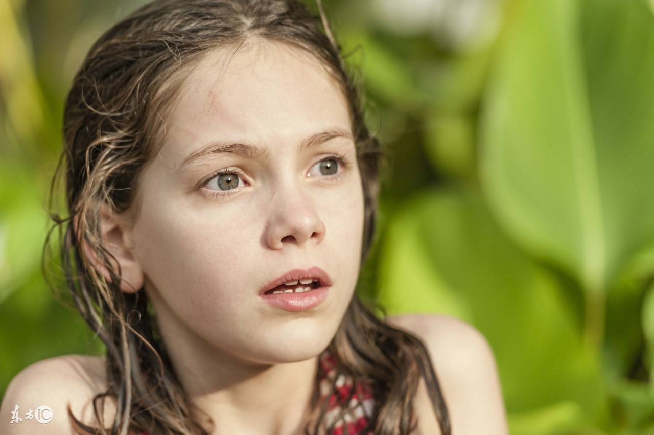 想化个自然的妆容需要哪些的彩妆 (打造自然妆容的必备彩妆单品)