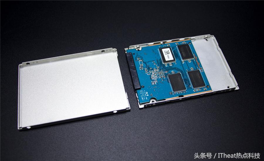 来一个全新选择东芝首款64层3DNANDSSD——TR200全网首测