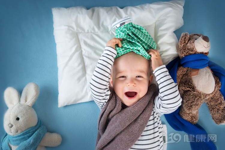 宝宝摔到头了怎么处理,如何判断宝宝摔到头有没有问题