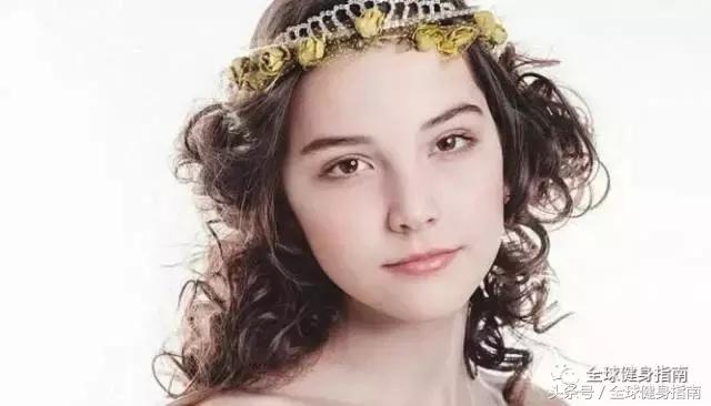 俄罗斯模特猝死尸检,20多岁俄罗斯超模跳楼事件