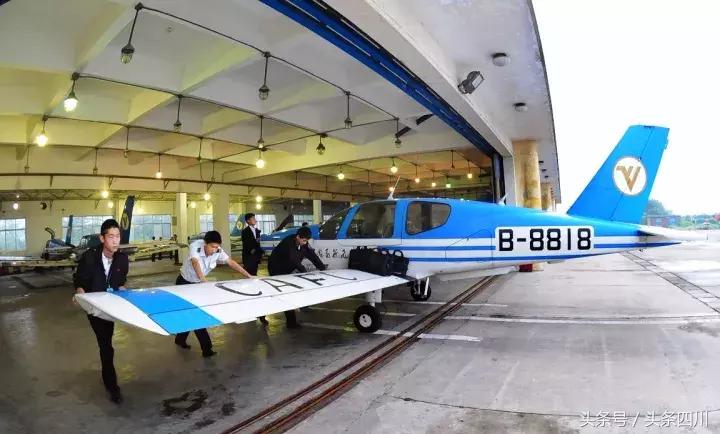 民航飞行员报考条件费用,民航飞行员报考条件490分