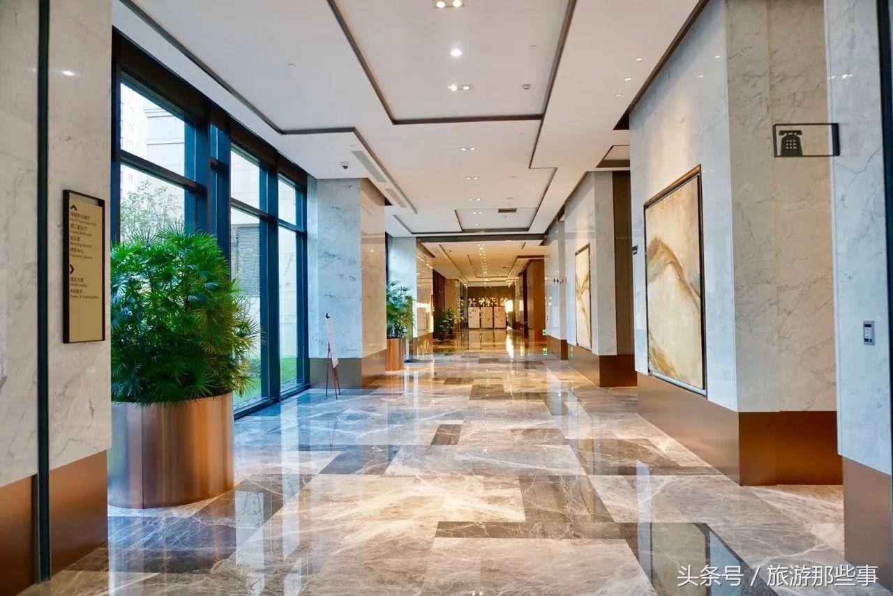 上海皇冠假日酒店是几星级酒店,上海皇冠假日度假酒店