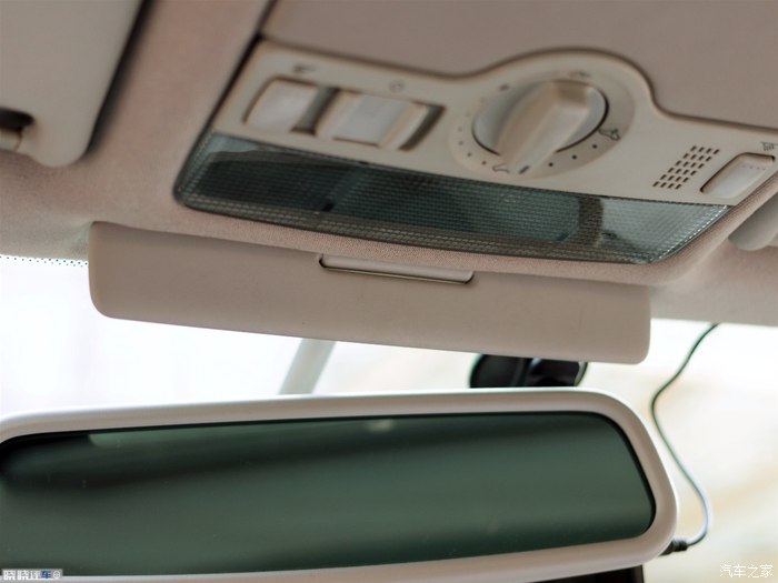 两万块钱能买到几年的高尔夫,两万多块钱买个二手车