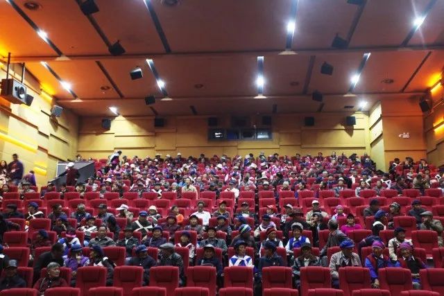 粉丝福利︱只需25元带爷爷奶奶看《云上石头城》