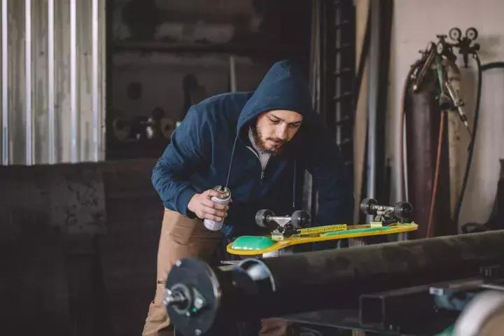 帽子cap英语怎么说,英文的戴帽子用hat还是cap