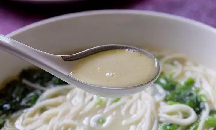 上海必吃榜第一名黄鱼面,上海50一碗的黄鱼面