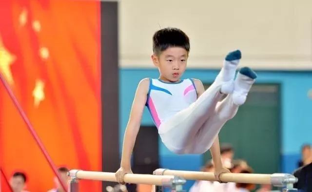 杨阳洋伊娃体操,杨威儿子杨阳洋体操比赛