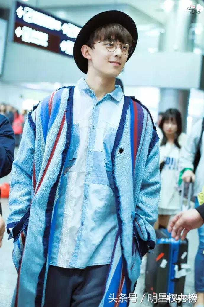 机场*服私**秀！李易峰王源白敬亭刘昊然谁才是引领潮流的时尚Icon？