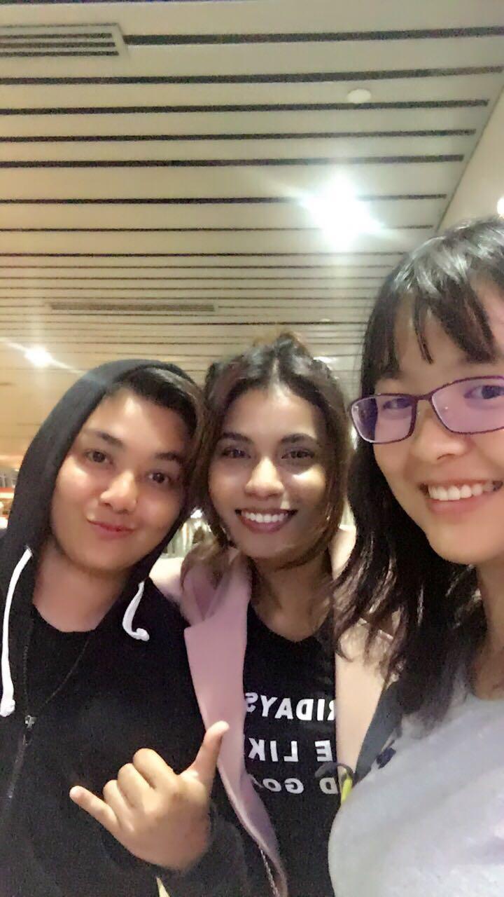 在马来西亚的沙巴码头，中国女生很受欢迎