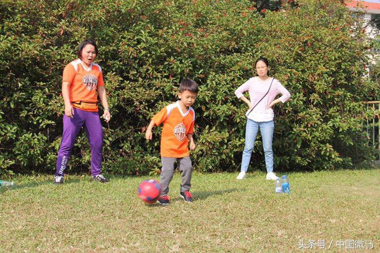 雄鹰少儿足球,早教小小足球运动员