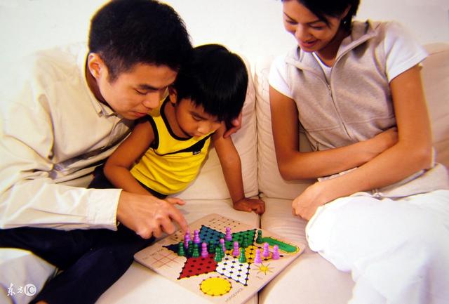 催人泪下的家庭教育故事,听完泪目的家庭教育故事