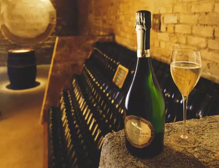 20个香槟大牌,看完就知道该买什么香槟了,附各酒庄顶级作品推荐