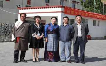 带你看看最像布达拉宫的学校,拉萨布达拉宫附近的高中有哪些