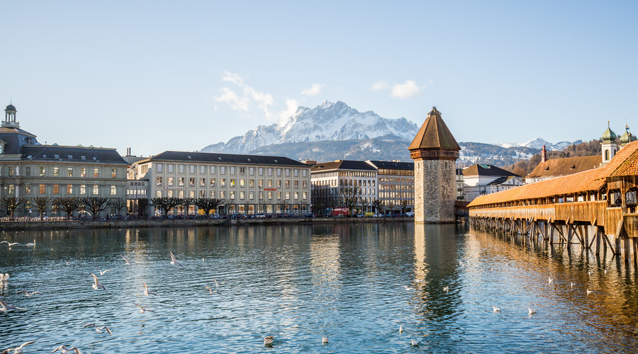 出国旅游能带发胶吗,出国旅游可以带感冒药吗