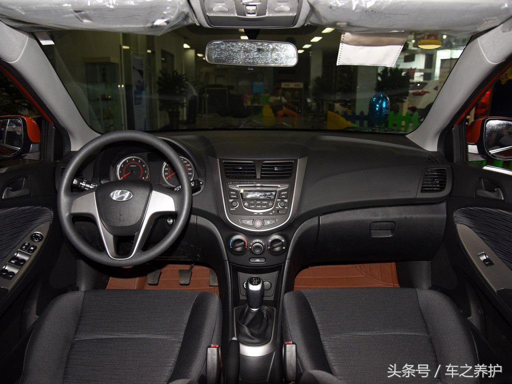 省油的两厢代步车,两厢代步微型燃油车