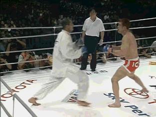 比一龙更惨烈的失败!世界最强格斗家族擂台受辱,被迫弃战!