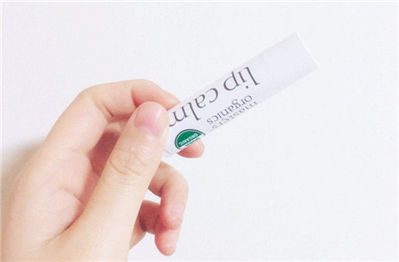 滋润保湿一支唇膏拯救颜值,秋冬滋润持久的唇膏