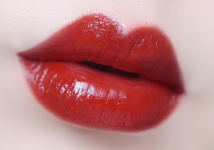 不知道给女朋友买什么色号的口红,直男必备口红100款