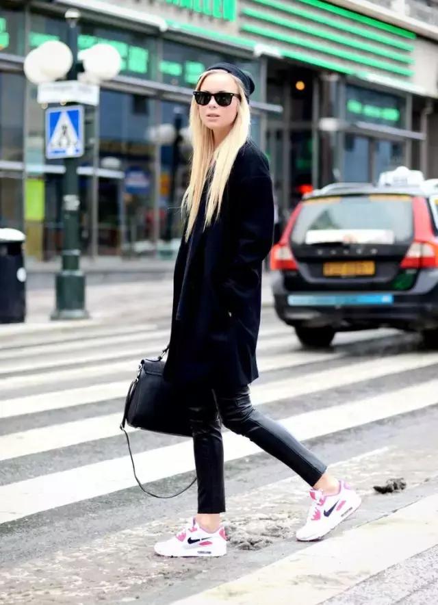 这个冬天毛鞋和毛袜最配,这个冬天鞋推荐