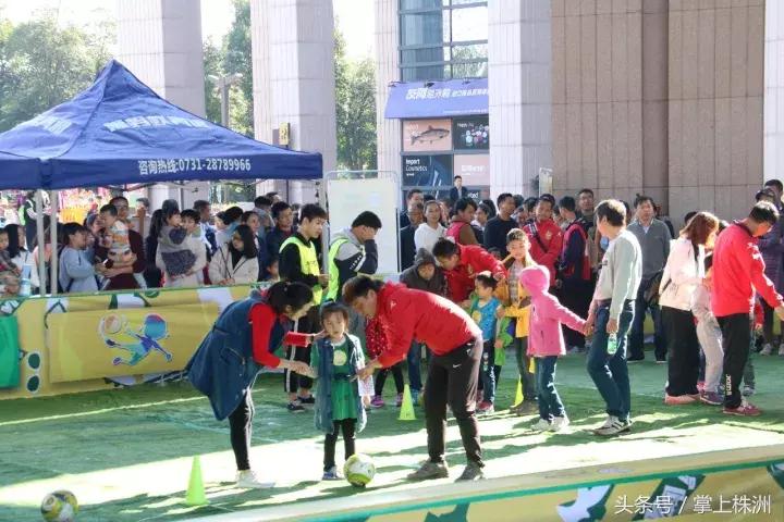 足球要从娃娃抓起不能随便放弃,足球要从娃娃抓起老报纸