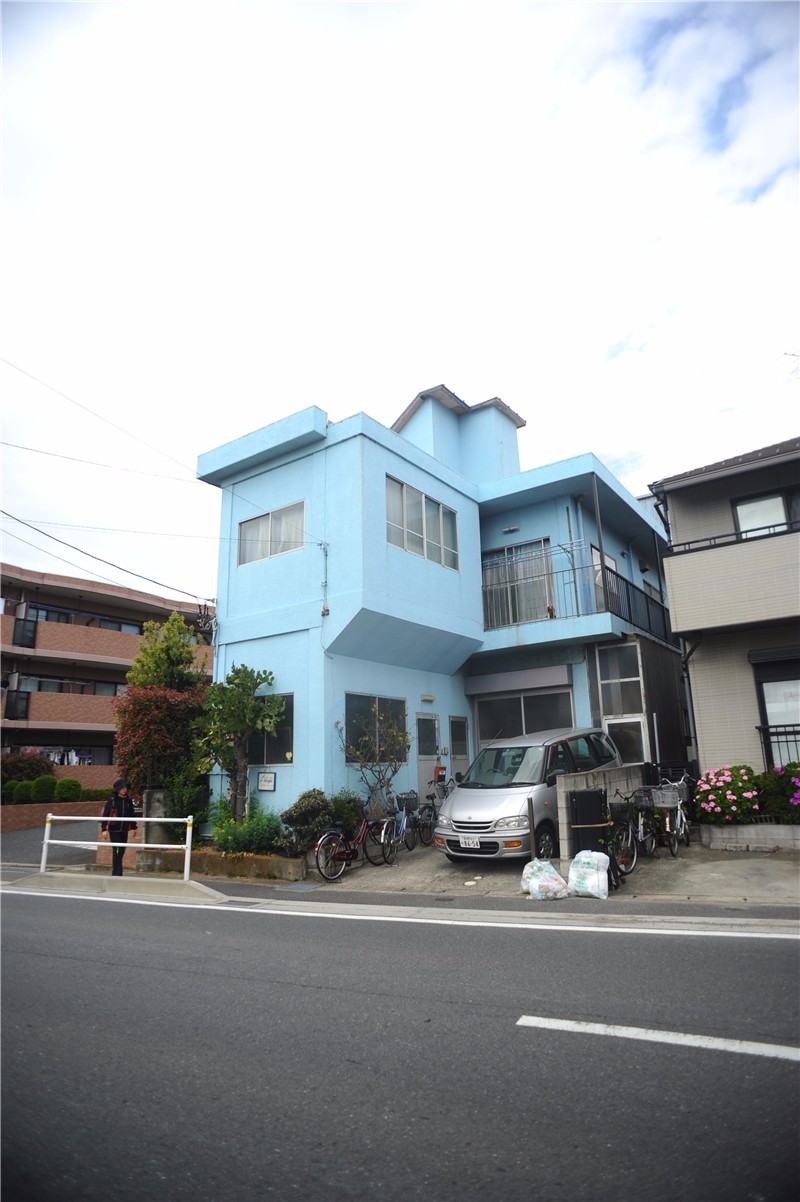 彩色玻璃大师高井啓司:“经验和情感都可以分享,但‘悟’是万万不能的。”|日本工艺寻访之旅Vol.5